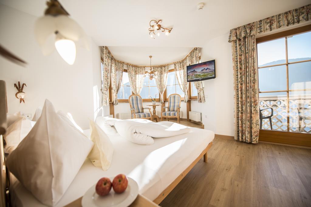Turmhotel Gschwendt Planca di Sopra Buitenkant foto
